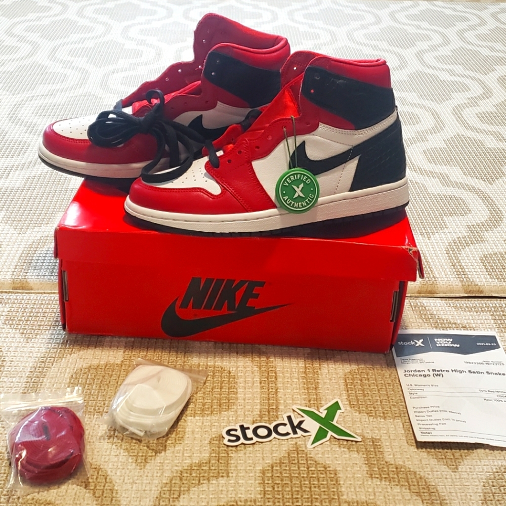 New Jordan 1 Retro High Satin Snake Chicago 7W Women's